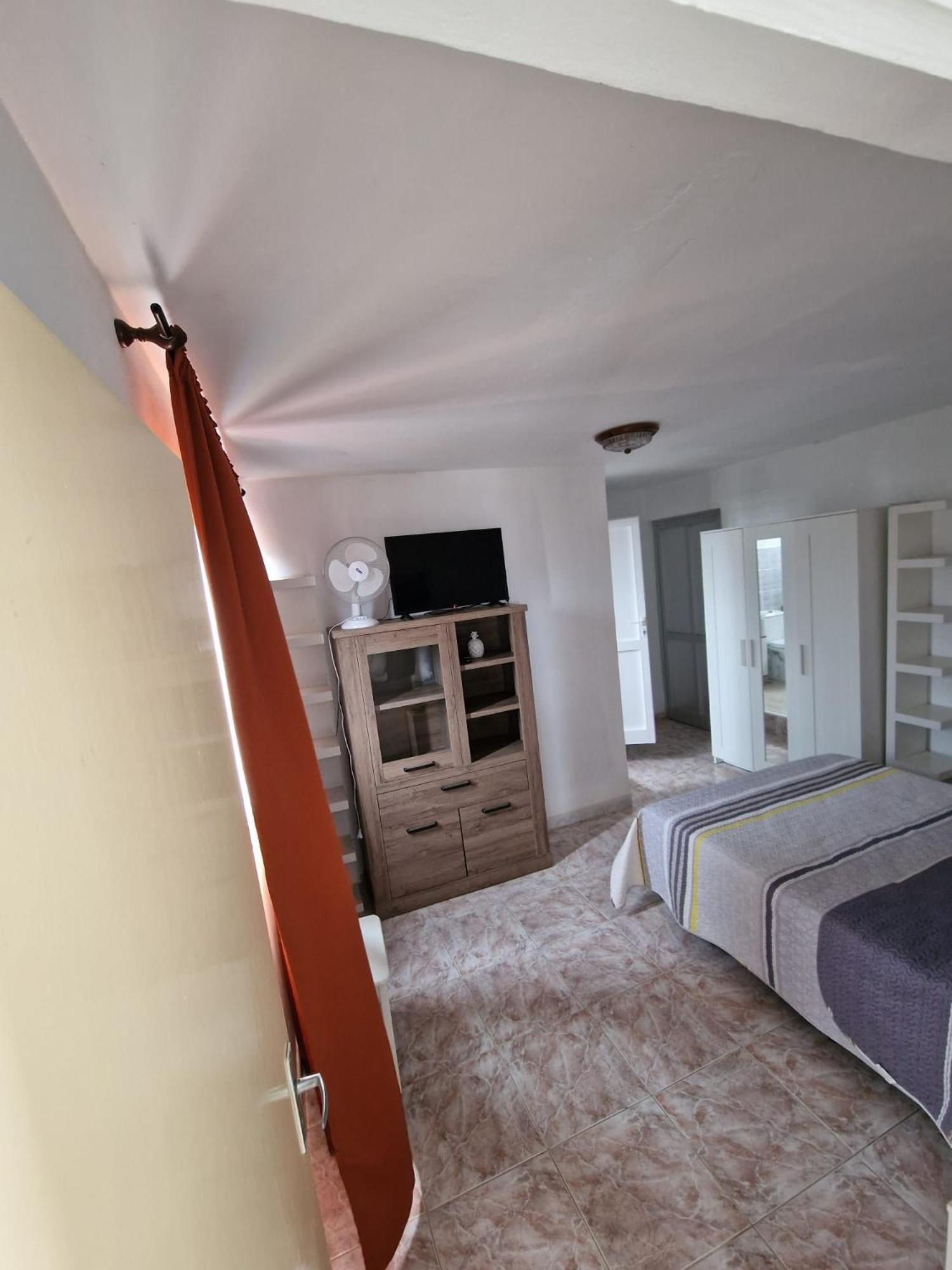La Roca Con Buena Ubicacion Apartament